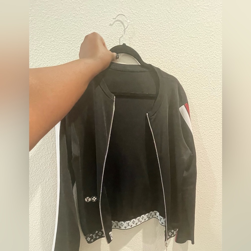 Louie zip up